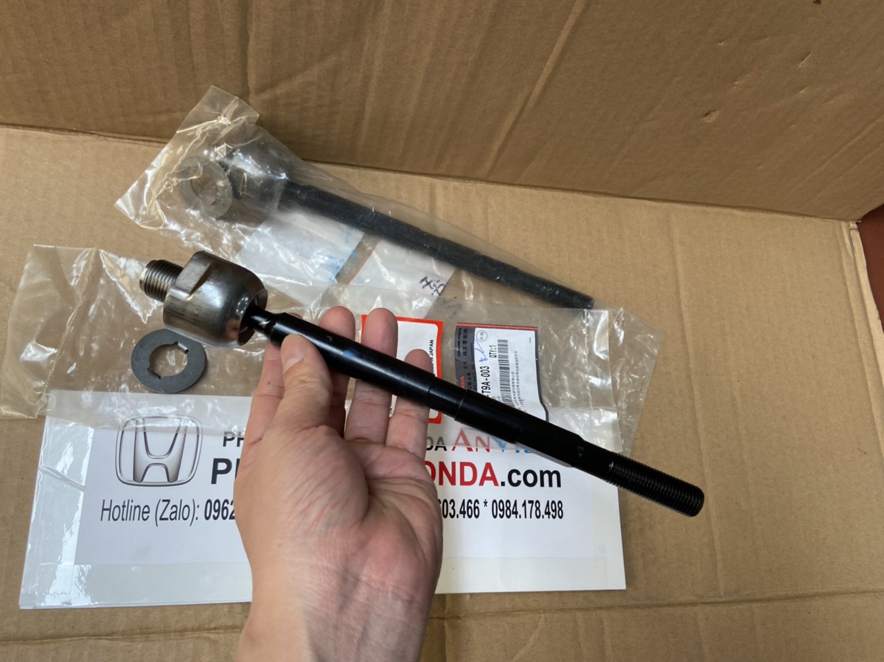 Rô tuyn lái trong xe Honda JAZZ